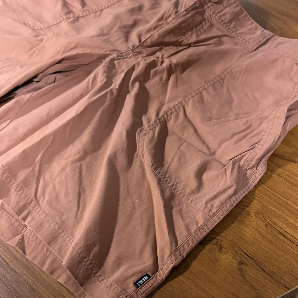 REI Women's Sahara Bermuda Shorts in Clay - Picture 3 of 6